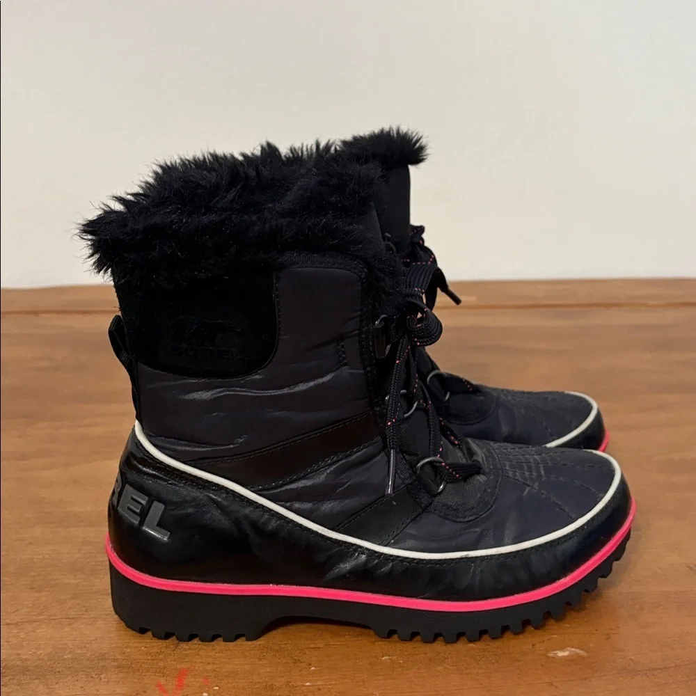 Sorel Trivoli ll  Black and Pink Winter Boots Size 7